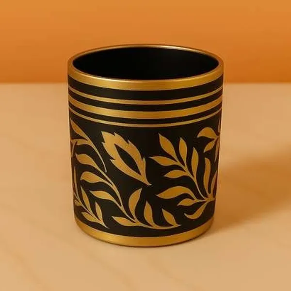 Wax_Decorative_Floral_Leaf_Motif_Black_Gold_Cylindrical_Candle