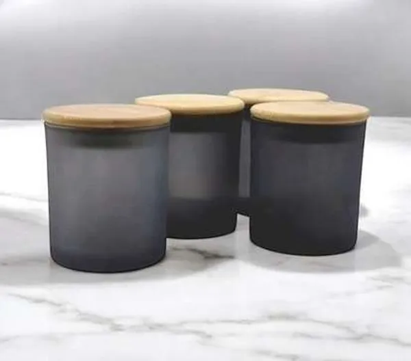 Wax_Minimalist_Matte_Black_Wooden_Lid_Cylindrical_Candle
