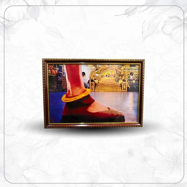 Angad_S_Divine_Foot_Blessing_Portrait_With_Wooden_Frame