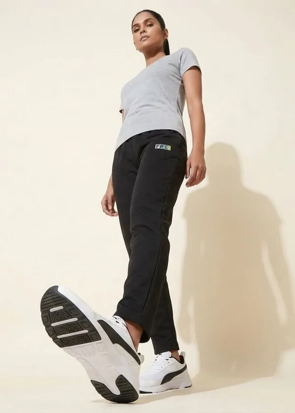 XENIOS_Tapered_Women_Black_Trousers