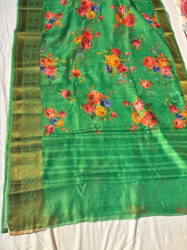 Green_Floral_Print_Saree_for_Women