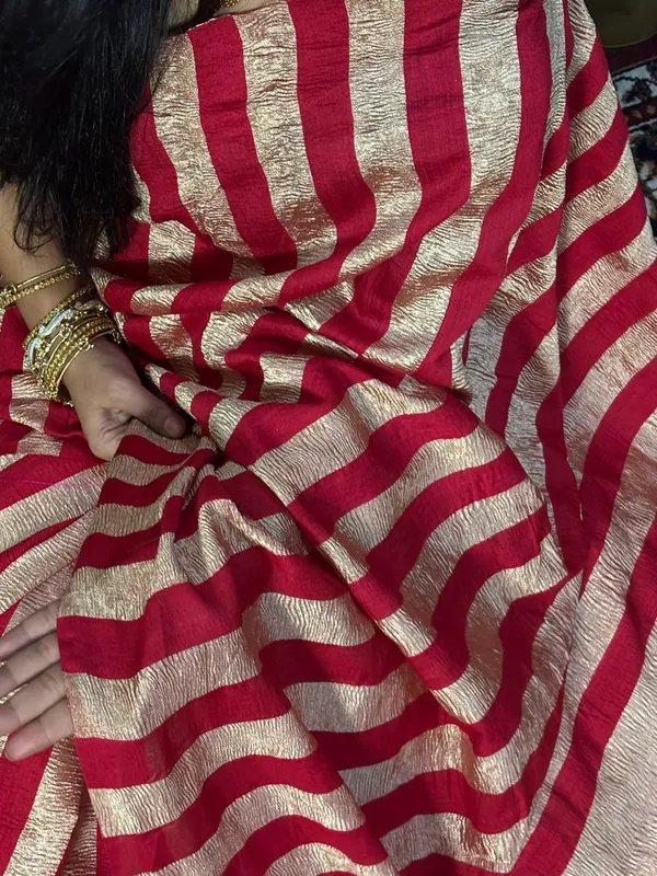 Red_Woven_Striped_Saree_for_Women