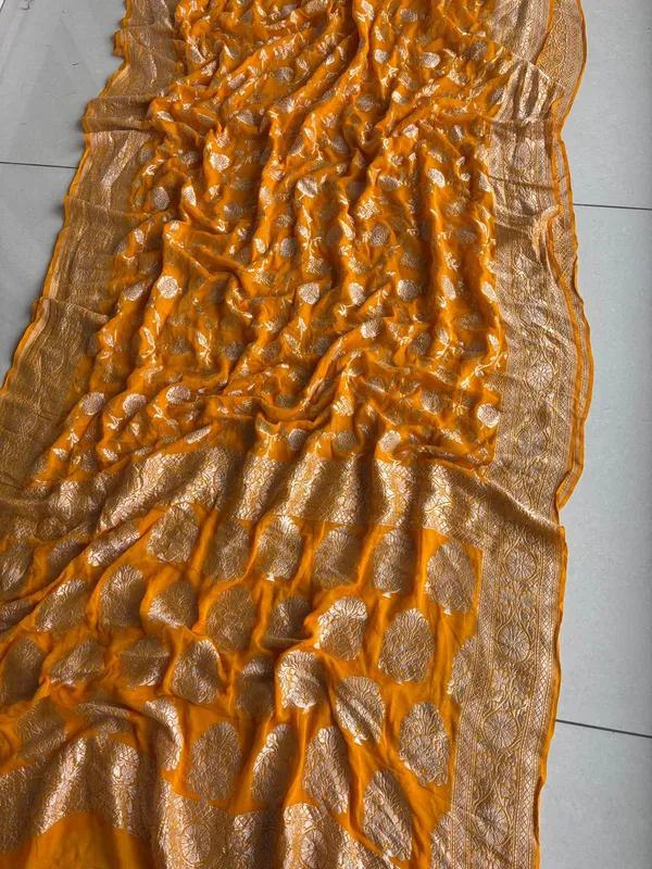 Orange_Silk_Zari_Saree_for_Women