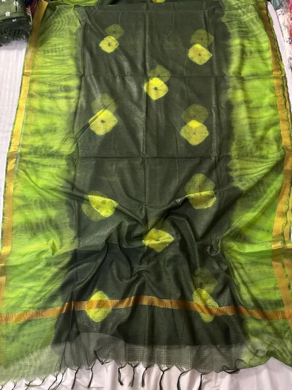 Green_Floral_Print_Saree_for_Women