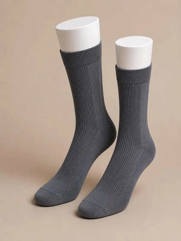 Grey_Cotton_Calf_Length_Socks_For_Men_Pack_Of_1