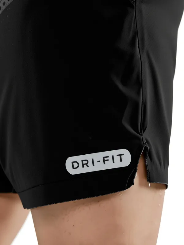 Black_Polyester_Regular_Fit_Sports_Shorts_For_Men