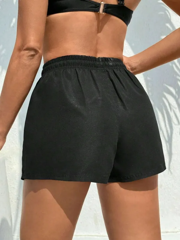 Black_Lycra_Regular_Fit_Shorts_For_Women
