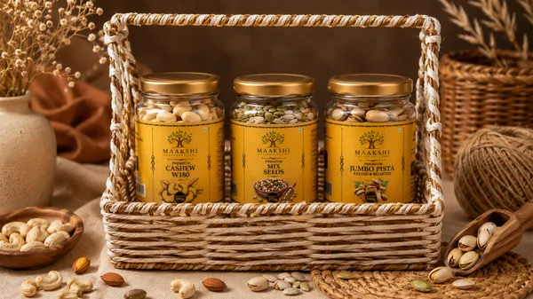 Maakshi_Cashew_W180_Mix_Seeds_&_Jumbo_Pista_Gift_Hamper