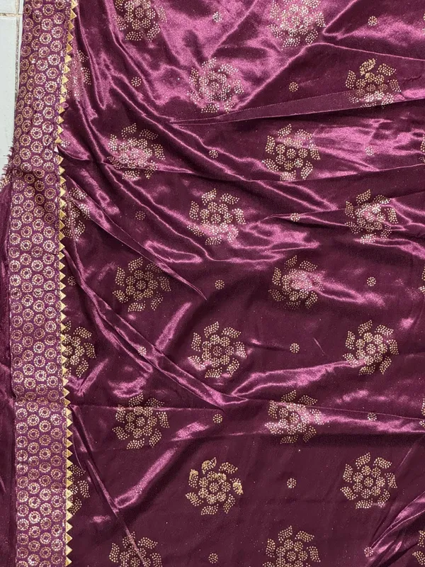 Purple_Glossy_Floral_Saree_for_Women