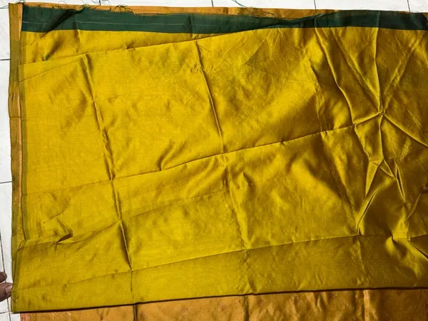Mustard_Green_Silk_Traditional_Saree_for_Women