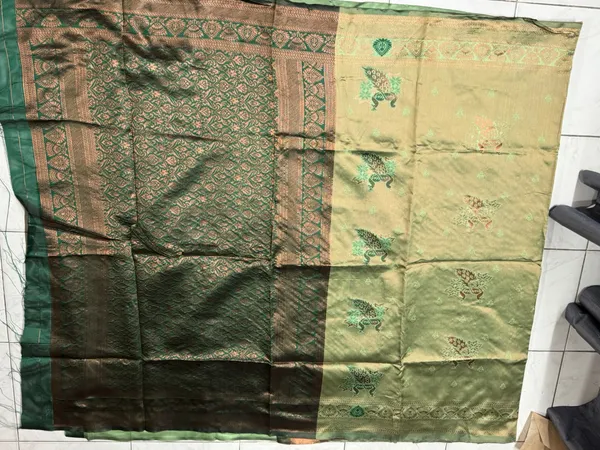 Beige_Woven_Saree_for_Women