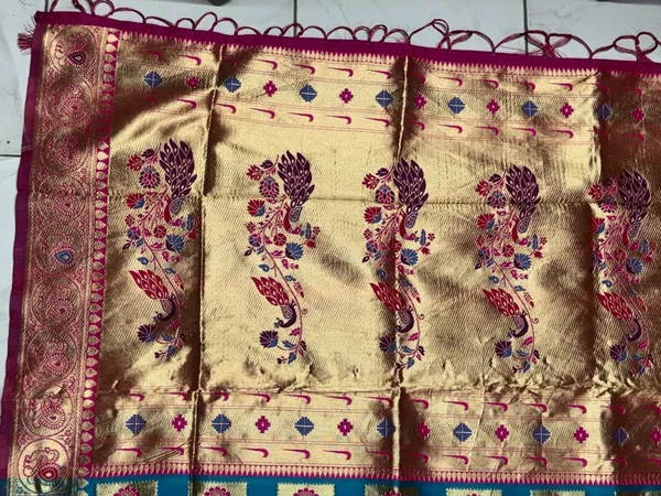 Pink_And_Blue_Silk_Zari_Saree_For_Women