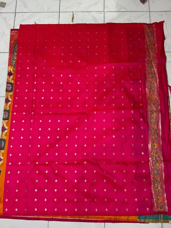 Red_Traditional_Saree_For_Women