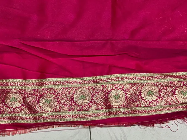 Green_Silk_Traditional_Saree_for_Women
