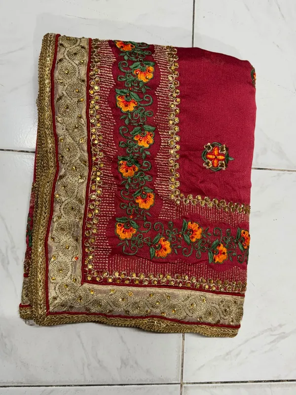 Maroon_Floral_Embellished_Saree_For_Women
