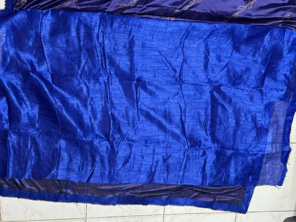 Blue_Printed_Saree_for_Women
