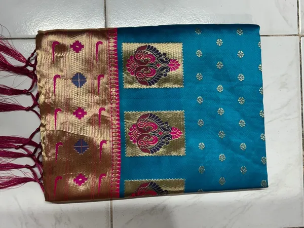 Pink_And_Blue_Silk_Zari_Saree_For_Women