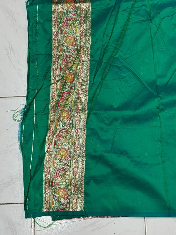 Green_Floral_Print_Saree_for_Women