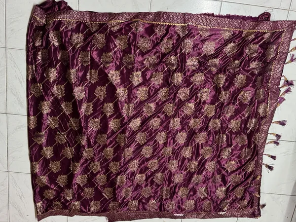Maroon_Floral_Patterned_Dupatta_for_Women