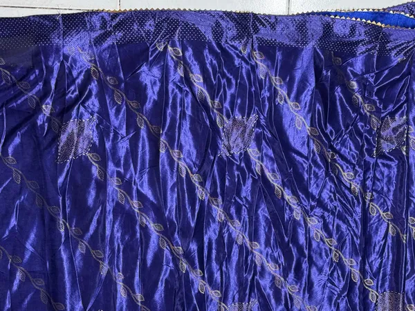 Blue_Printed_Saree_for_Women