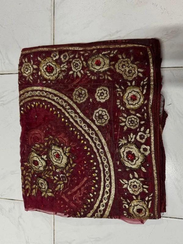 Maroon_Embroidered_Floral_Dupatta_for_Women