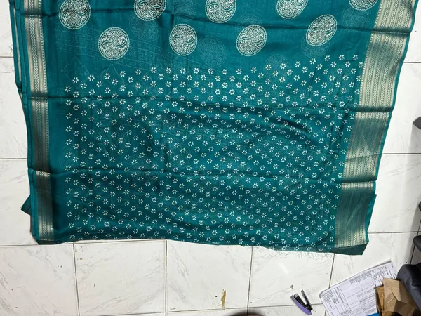 Teal_Printed_Saree_for_Women