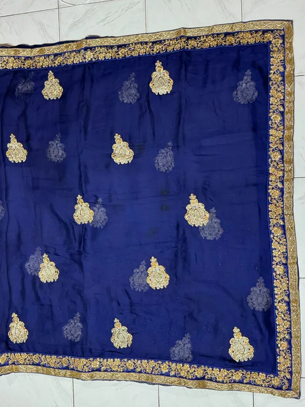 Blue_Embroidered_Saree_for_Women