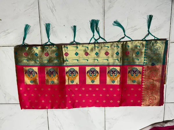 Teal_Silk_Traditional_Saree_For_Women