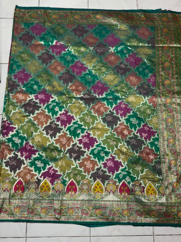 Green_Floral_Print_Saree_for_Women