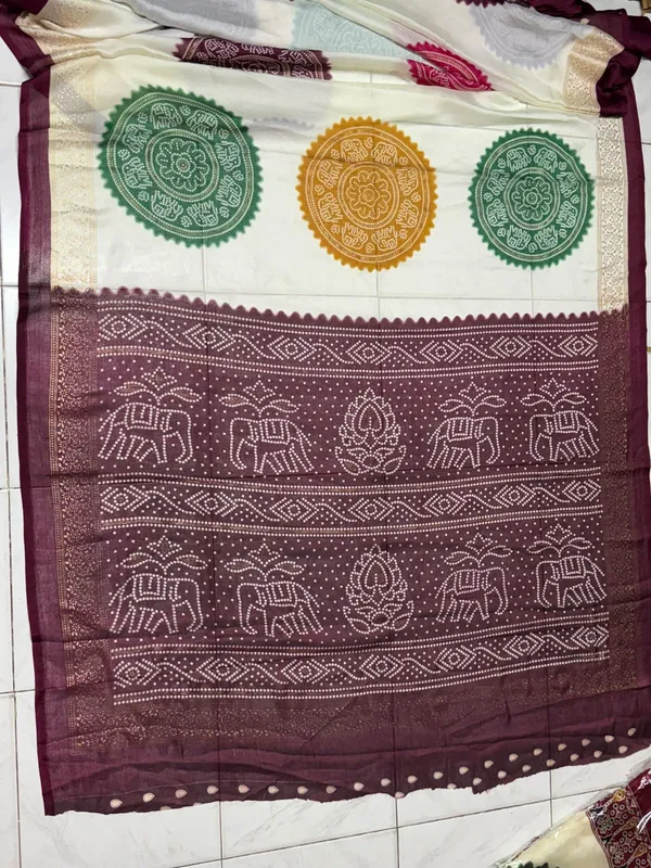 Maroon_Printed_Saree_for_Women