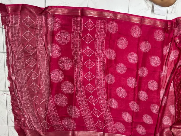 Magenta_Printed_Saree_for_Women