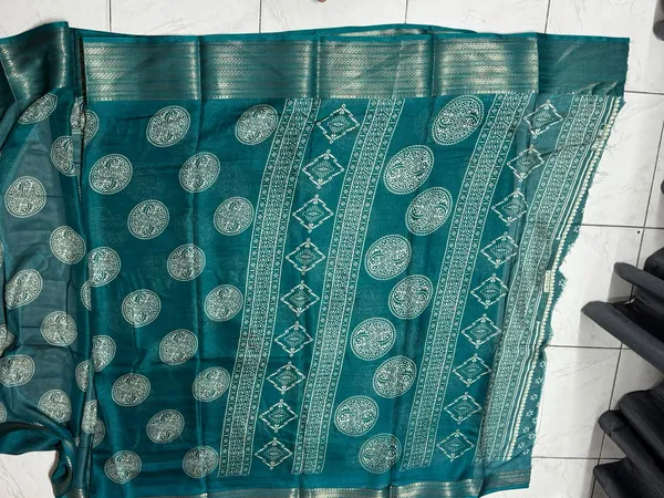 Teal_Printed_Saree_for_Women