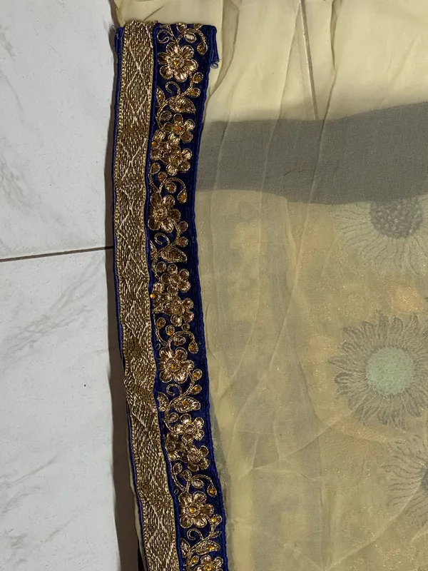 Blue_Embroidered_Saree_for_Women