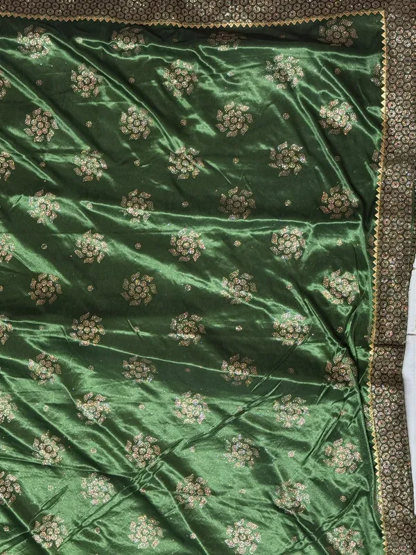 Green_Shimmer_Floral_Embroidered_Dupatta_for_Women