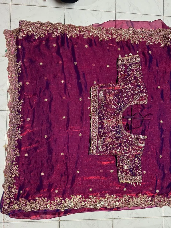 Maroon_Embroidered_Blouse_And_Dupatta_Set_for_Women
