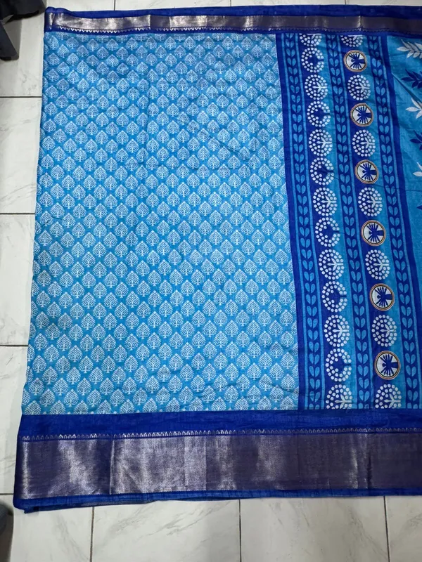 Blue_Printed_Saree_for_Women