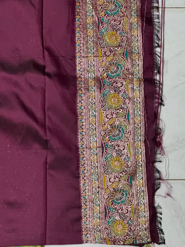 Maroon_Woven_Printed_Saree_For_Women