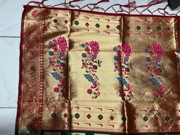 Red_Woven_Traditional_Saree_for_Women