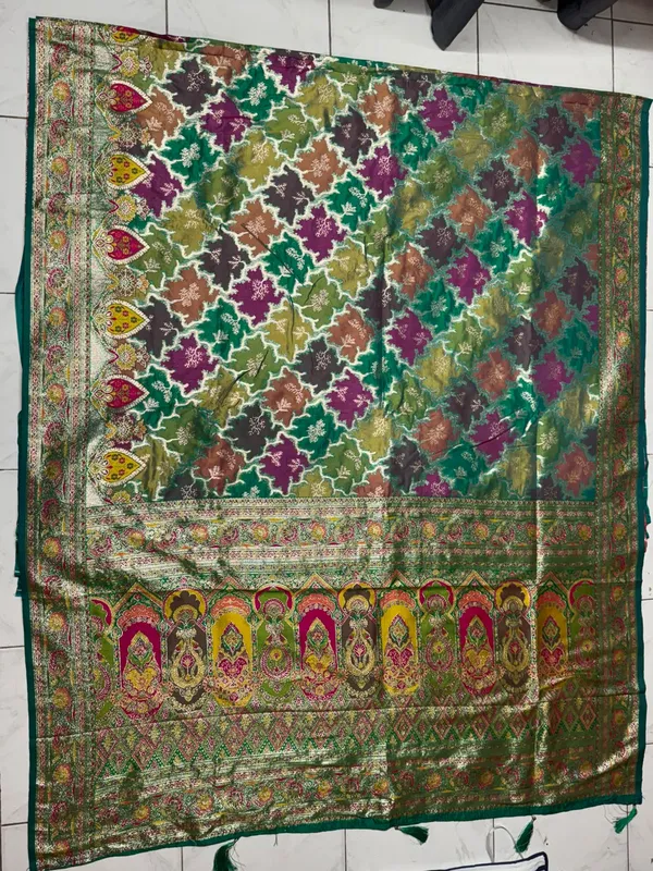 Green_Floral_Print_Saree_for_Women