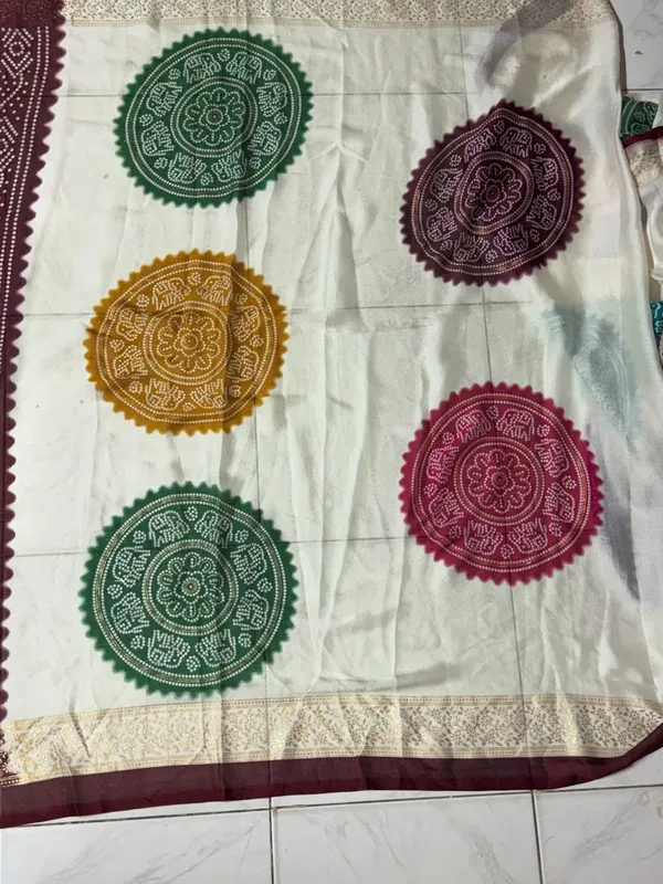 Maroon_Cream_Printed_Saree_for_Women