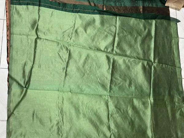 Beige_Woven_Saree_for_Women