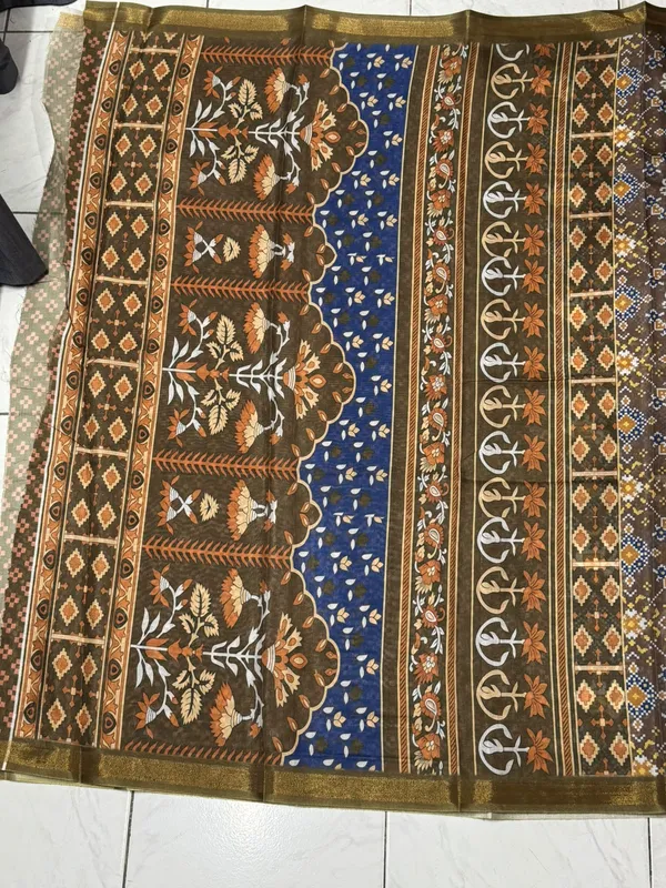 Brown_Printed_Saree_for_Women