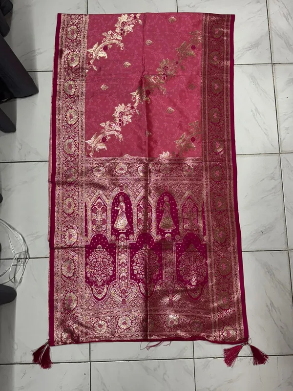 Maroon_Silk_Banarasi_Saree_for_Women