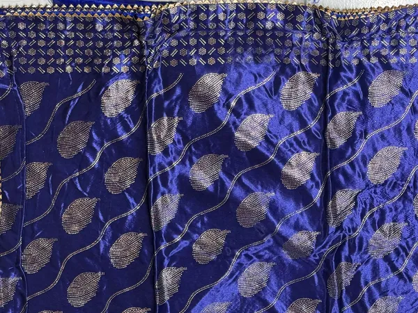 Blue_Satin_Leaf_Print_Saree_for_Women
