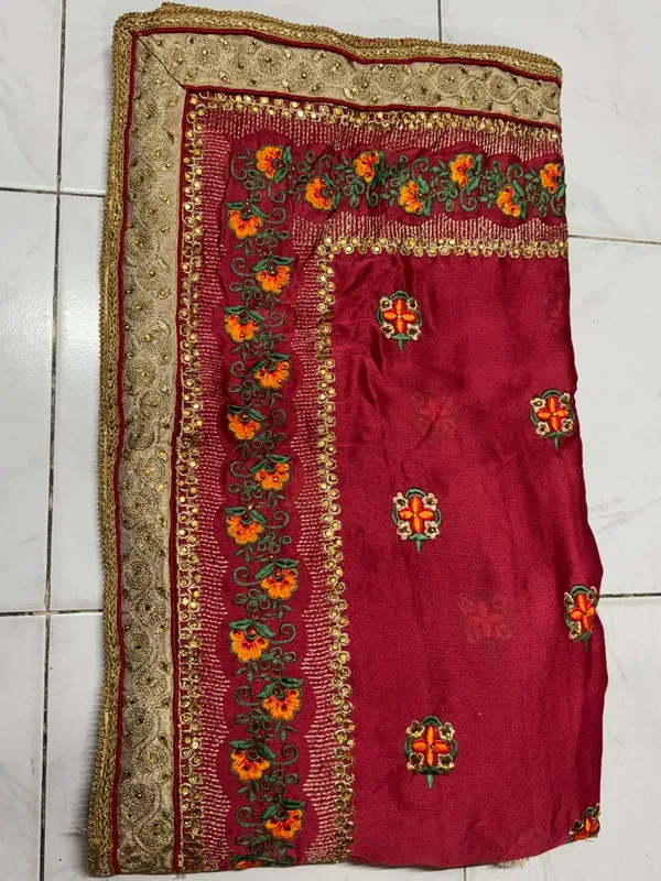Maroon_Floral_Embellished_Saree_For_Women