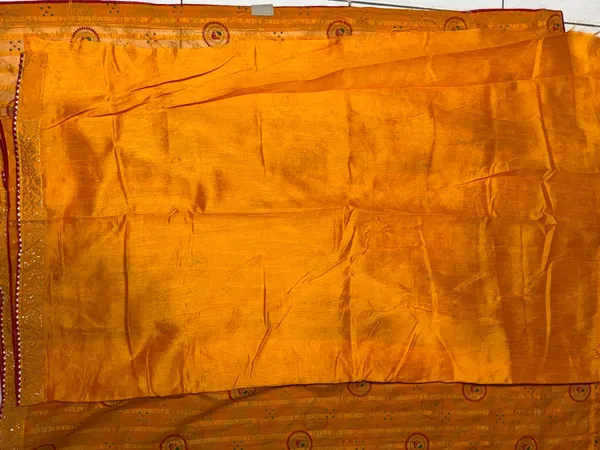 Orange_Printed_Saree_for_Women