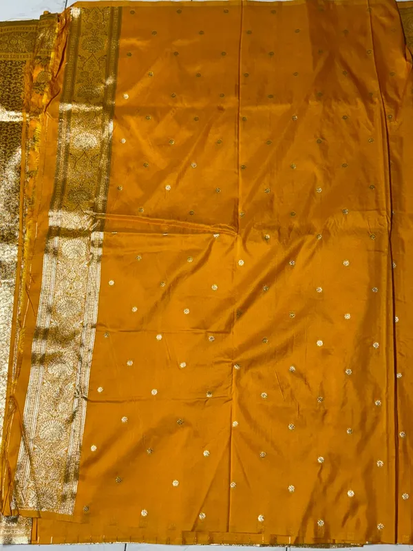 Mustard_Brocade_Floral_Saree_for_Women