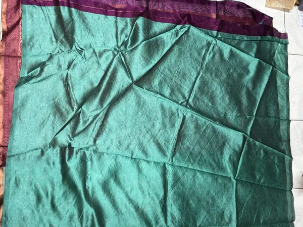Green_Woven_Saree_for_Women