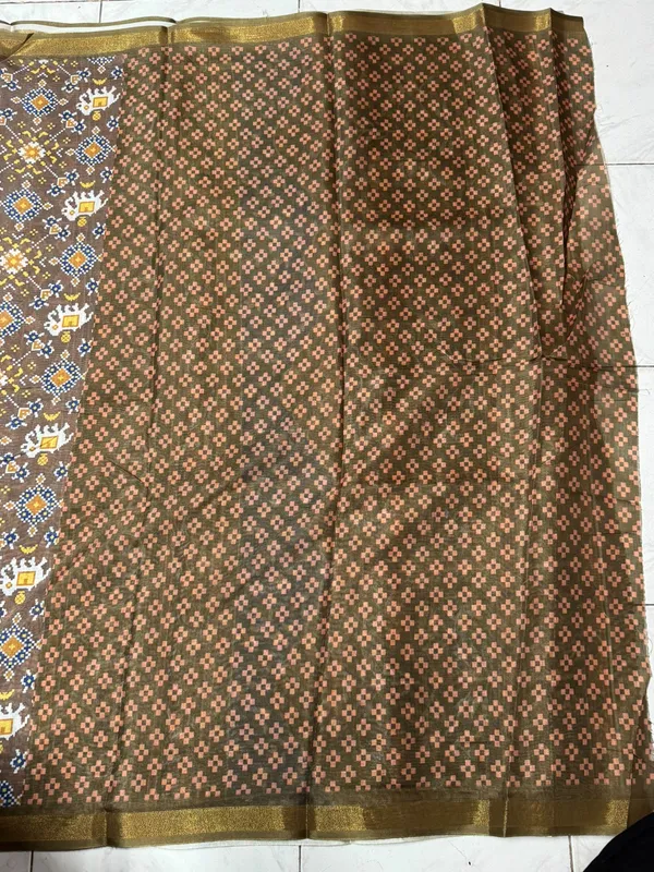 Brown_Printed_Saree_for_Women