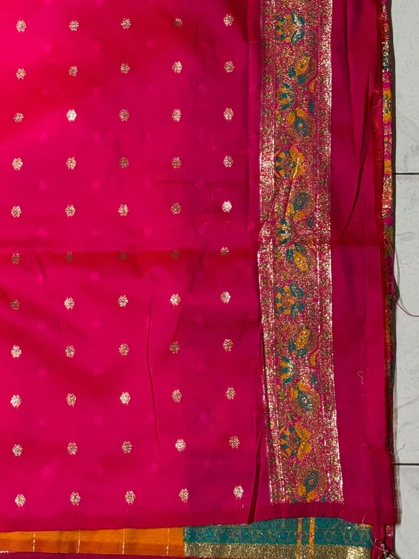 Red_Traditional_Saree_For_Women